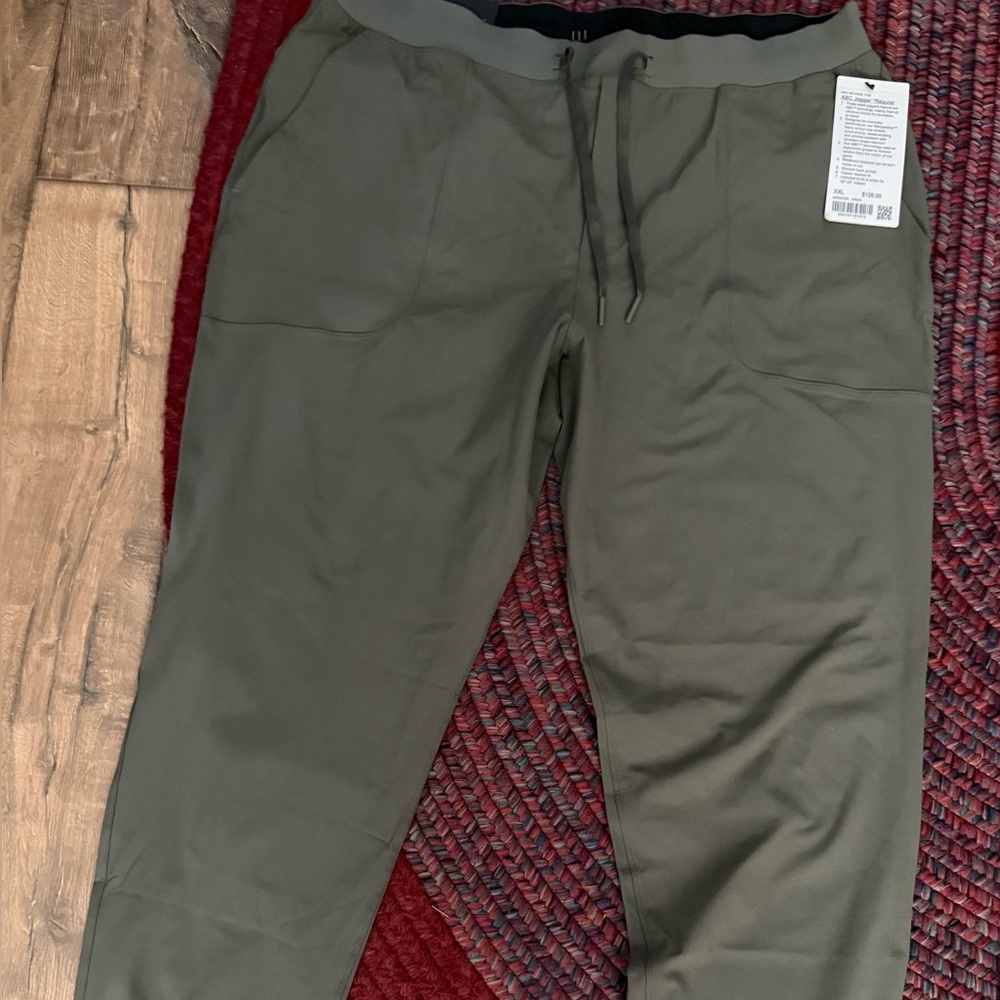 lululemon athletica Men's Sage Joggers